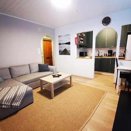 Kaksio Lohjan Ytimessa Apartment *